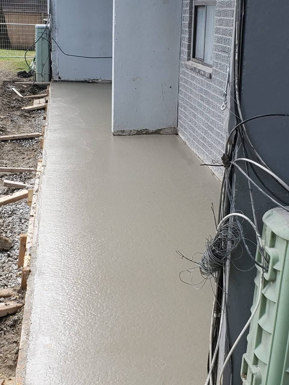 255 North Service Road Restoration