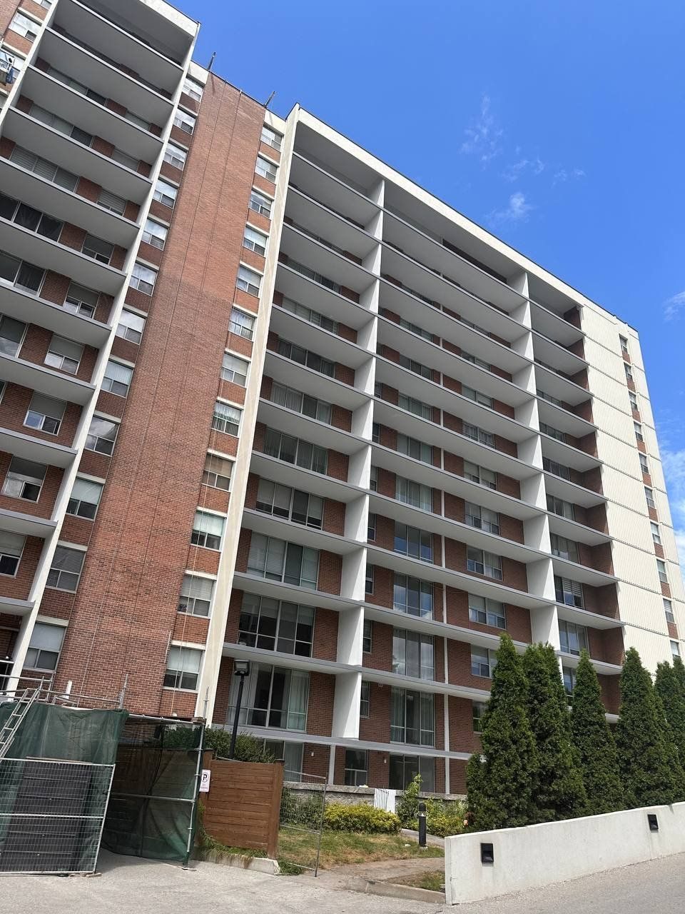 4001–4005 Bayview Avenue Restoration